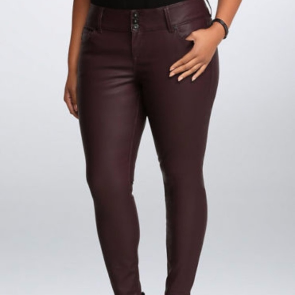 New TORRID Oxblood Faux Leather Jeggings Pants NWT - Picture 3 of 8